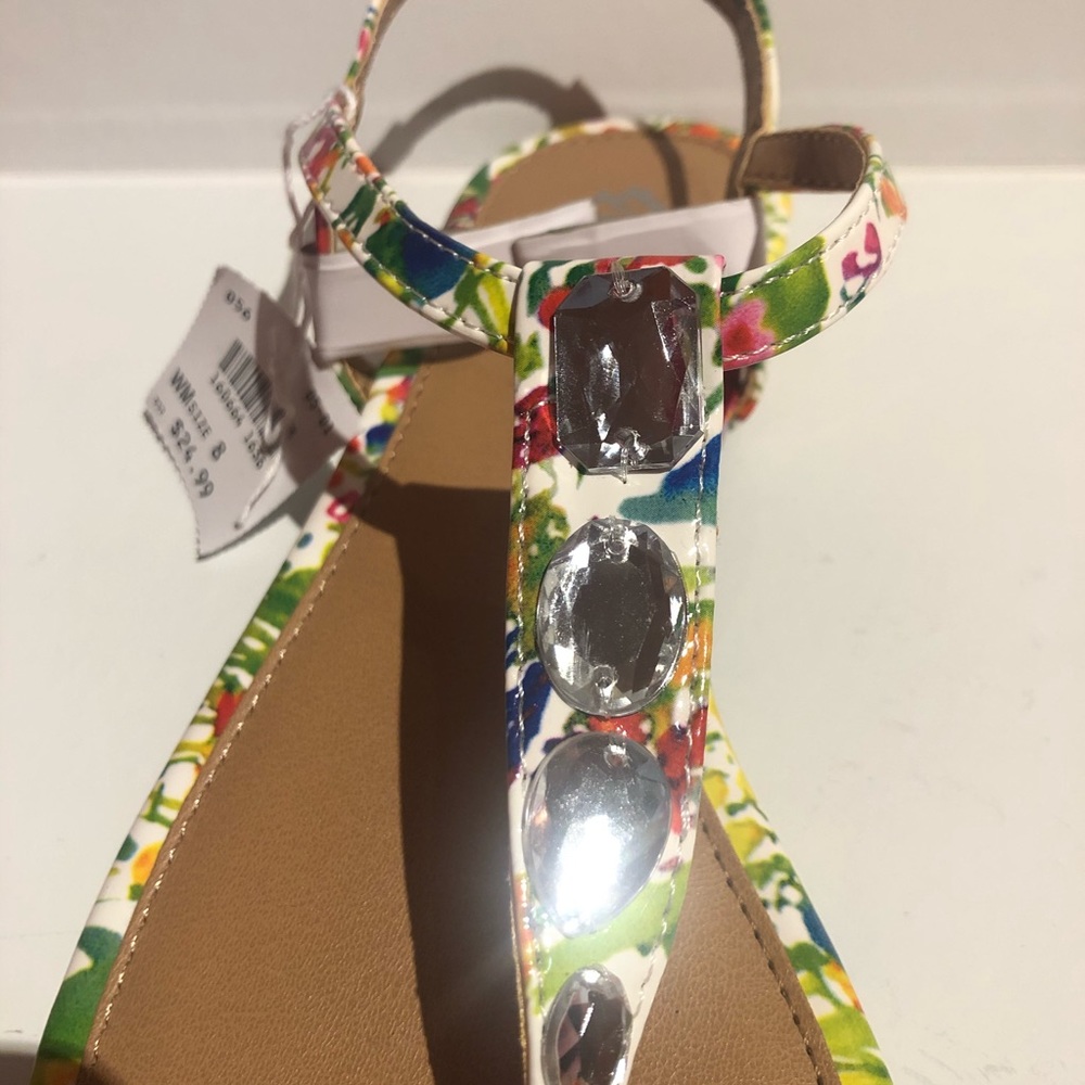 Colorful Floral Sandals! - Picture 2 of 6